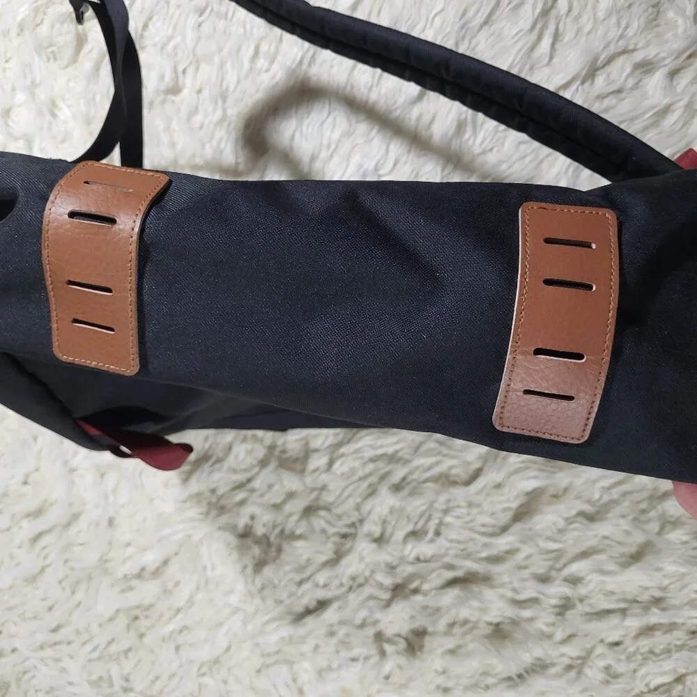 Patagonia * Goose Island Black Backpack Durable Outdoor Design - Picture 8 of 15